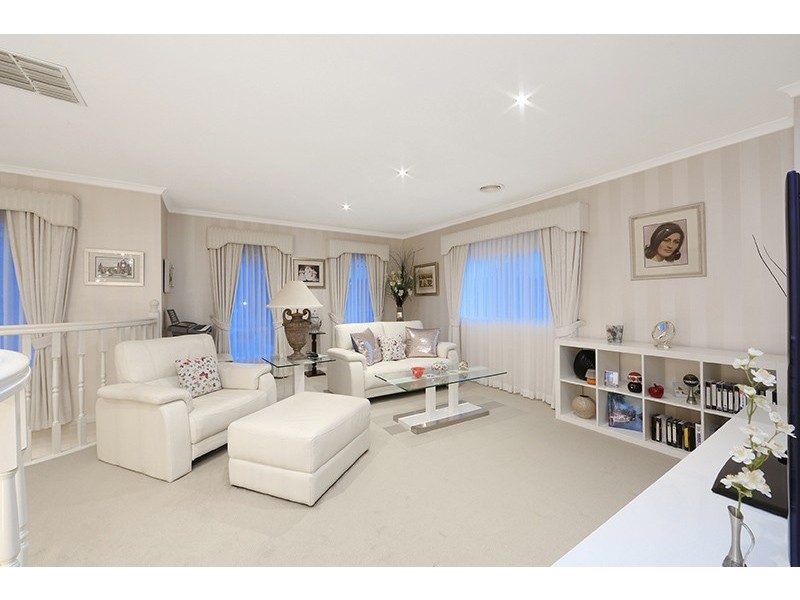 52 Pitfield Crescent, Rowville VIC 3178