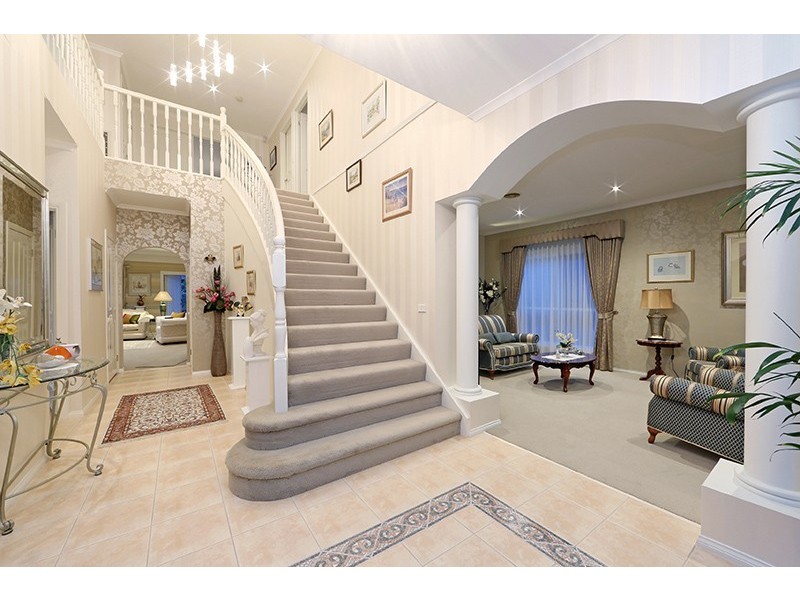 52 Pitfield Crescent, Rowville VIC 3178