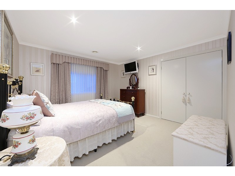 52 Pitfield Crescent, Rowville VIC 3178