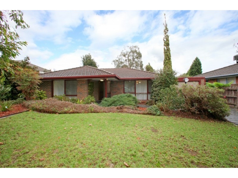 17 Mantung Crescent, Rowville VIC 3178