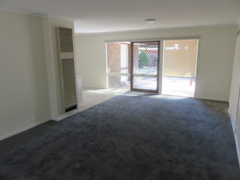 17 Mantung Crescent, Rowville VIC 3178