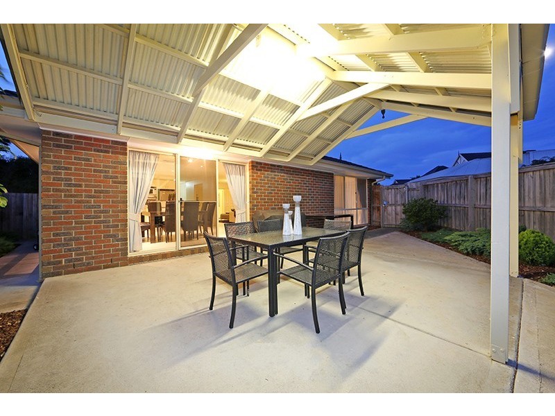 8 Kalimna Court, Rowville VIC 3178