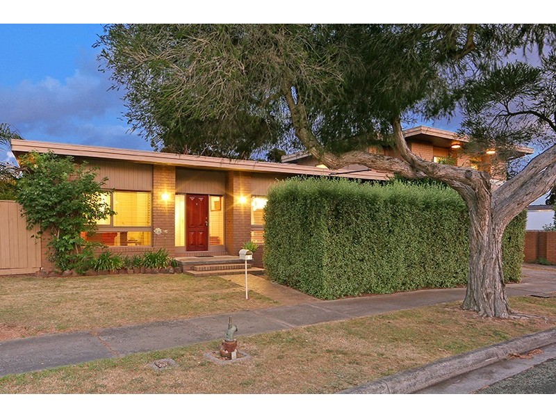 1 Tunbridge Way, Ferntree Gully VIC 3156