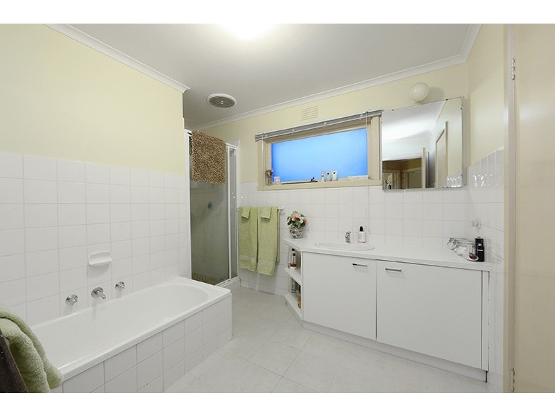 1 Tunbridge Way, Ferntree Gully VIC 3156