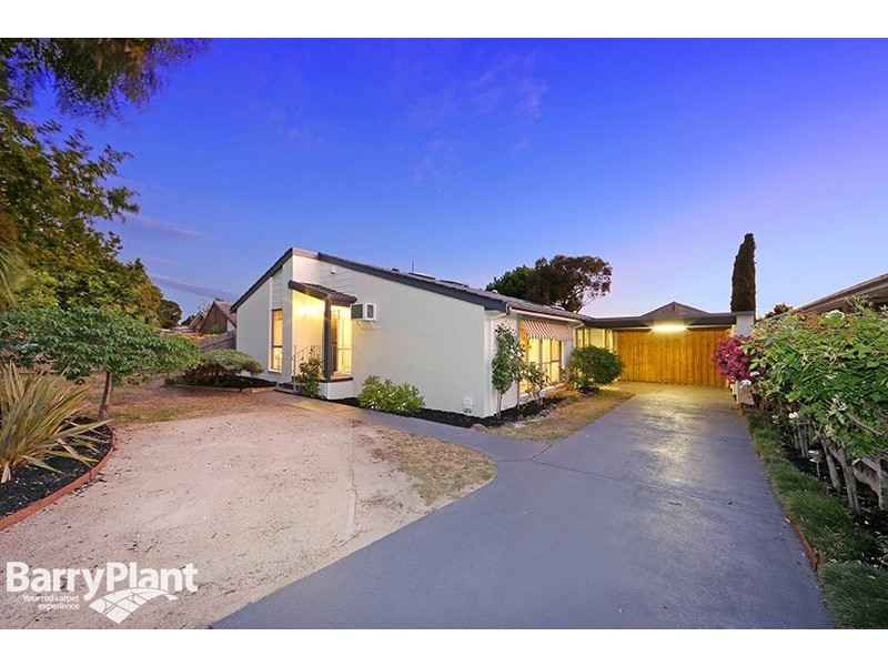 8 Cooper Road, Rowville VIC 3178