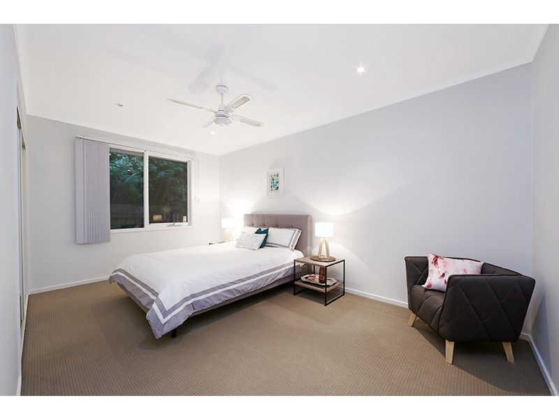 8 Cooper Road, Rowville VIC 3178