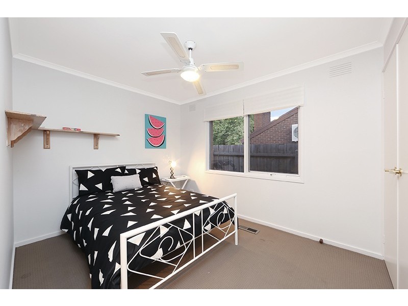 8 Cooper Road, Rowville VIC 3178