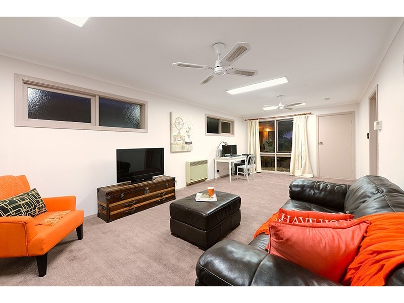 10 Hollyview Court, Rowville VIC 3178