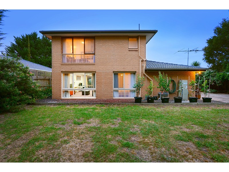 10 Hollyview Court, Rowville VIC 3178