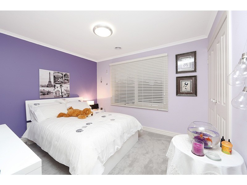 423 Dandelion Drive, Rowville VIC 3178