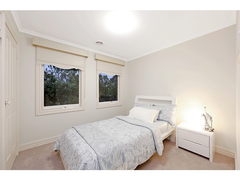 423 Dandelion Drive, Rowville VIC 3178