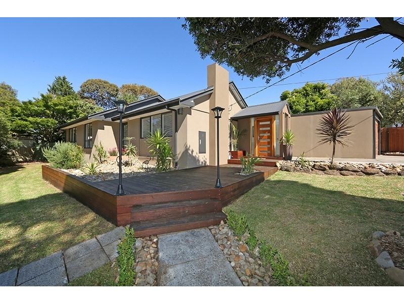 1 Lloyd Street, Knoxfield VIC 3180