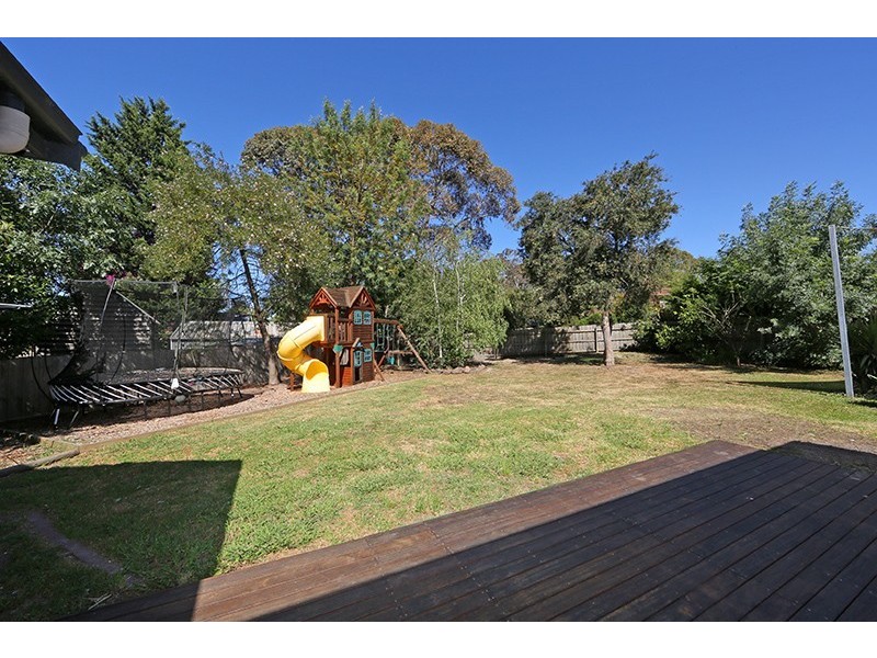 1 Lloyd Street, Knoxfield VIC 3180