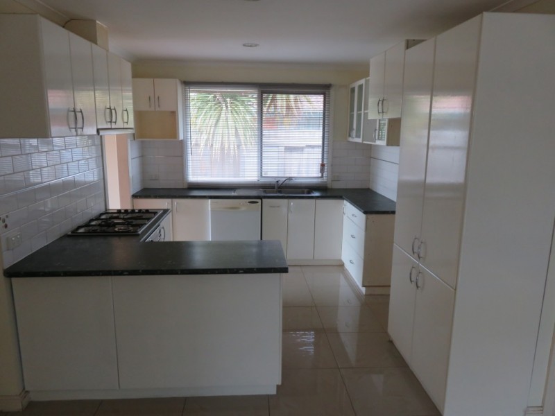 246 Dandelion Drive, Rowville VIC 3178