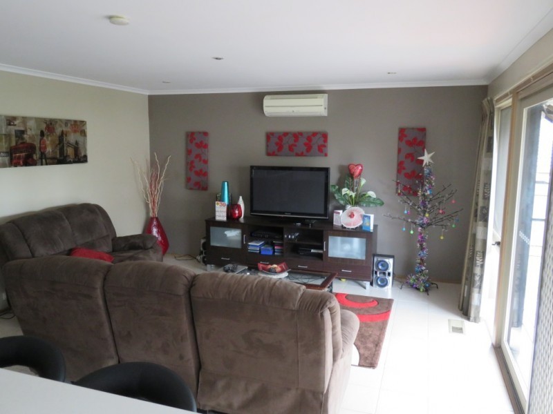 51 Dandelion Drive, Rowville VIC 3178