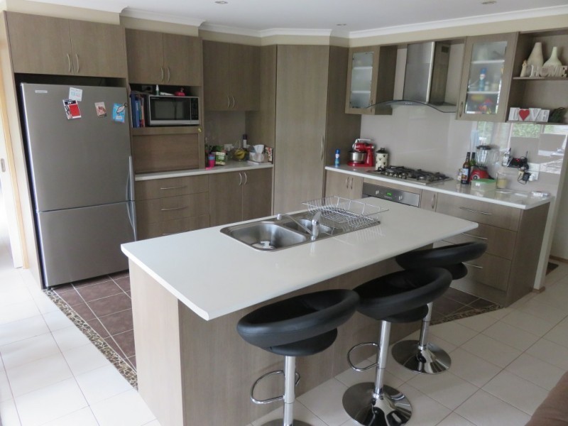 51 Dandelion Drive, Rowville VIC 3178