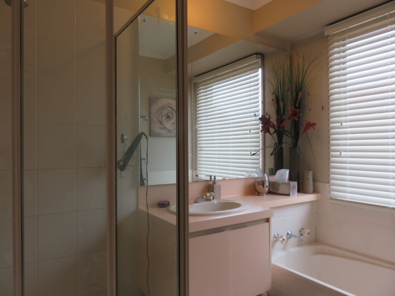 51 Dandelion Drive, Rowville VIC 3178