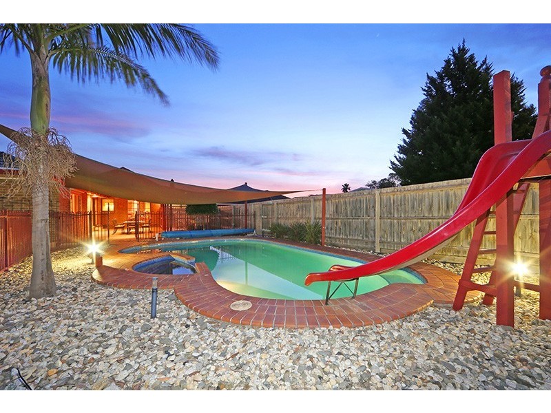 50 Willow Avenue, Rowville VIC 3178