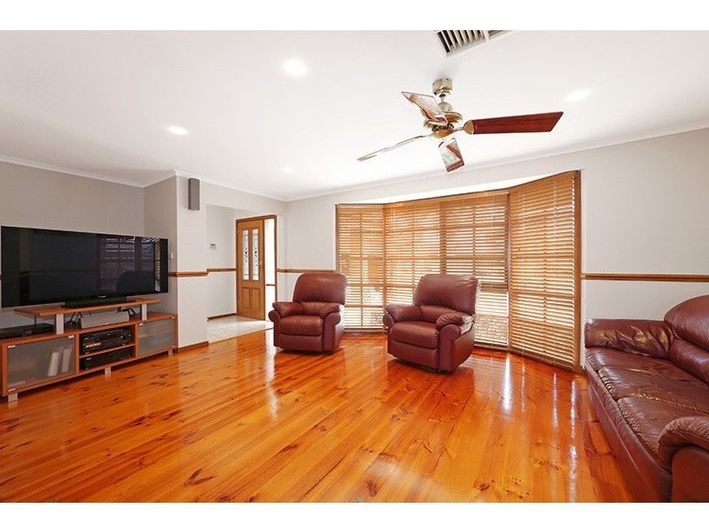 50 Willow Avenue, Rowville VIC 3178