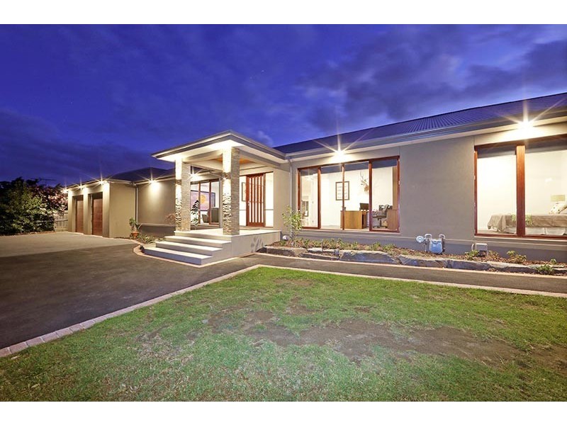 4 Norris Road, Rowville VIC 3178