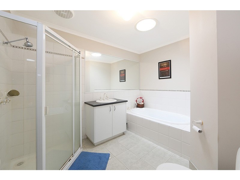 49 St Laurent Rise, Knoxfield VIC 3180