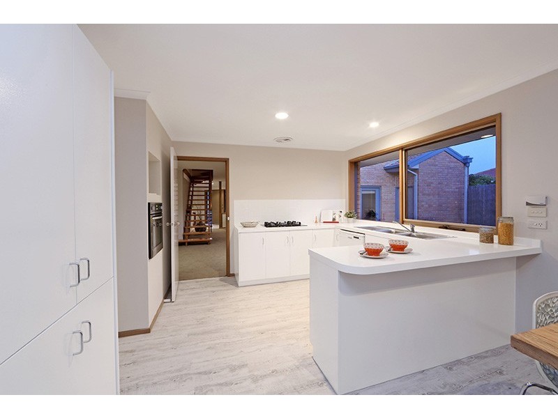 174 Waradgery Drive, Rowville VIC 3178