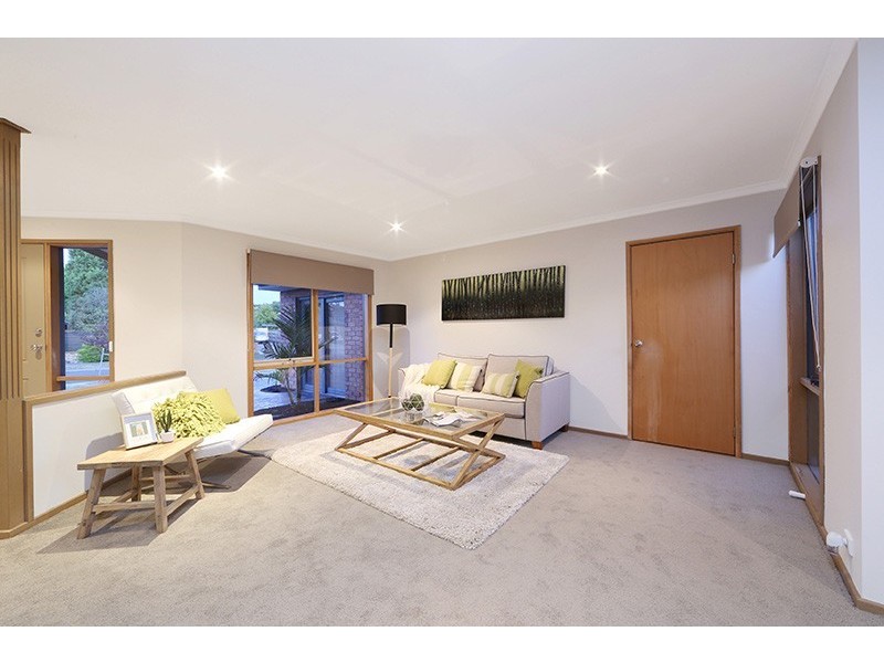 174 Waradgery Drive, Rowville VIC 3178