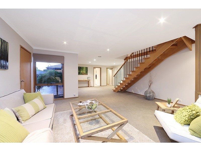 174 Waradgery Drive, Rowville VIC 3178