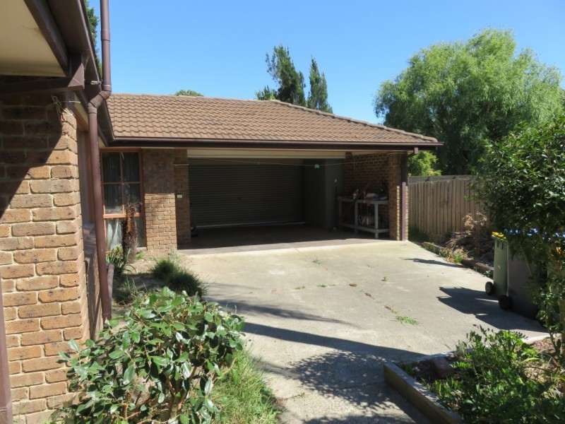 5 Simon Avenue, Rowville VIC 3178