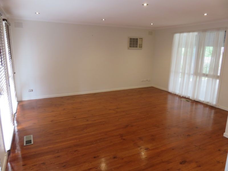 7 Eildon Parade, Rowville VIC 3178