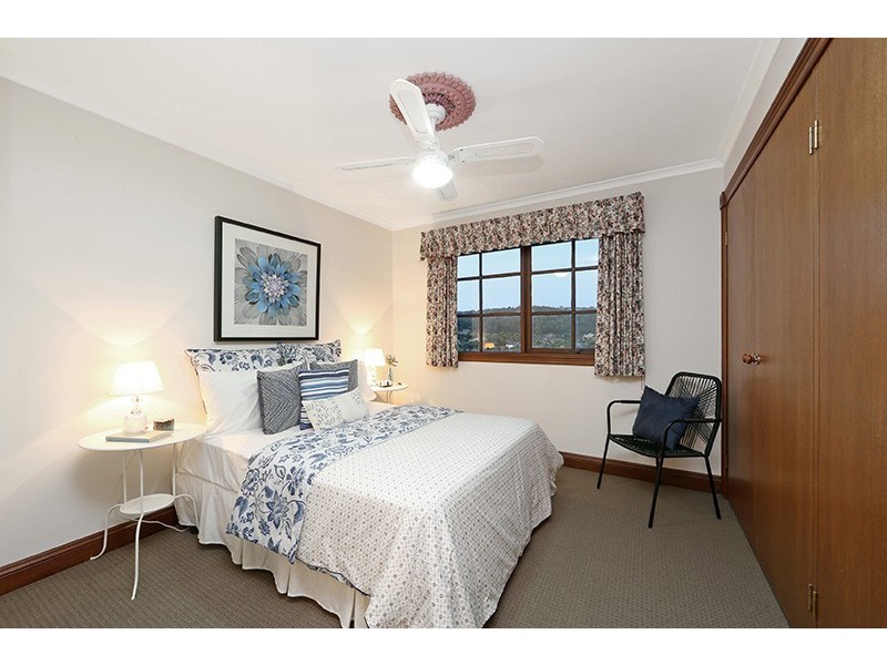 76 Churchill Park Drive, Lysterfield South VIC 3156