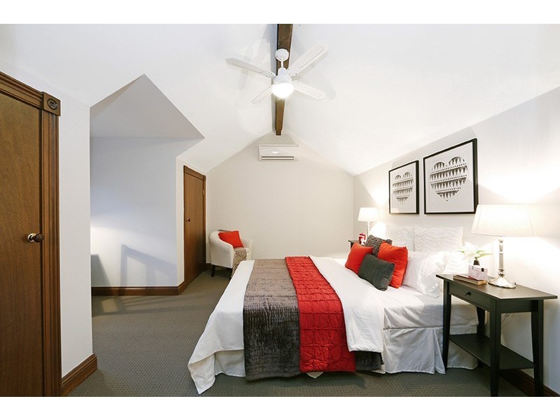 76 Churchill Park Drive, Lysterfield South VIC 3156