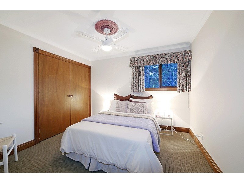 76 Churchill Park Drive, Lysterfield South VIC 3156