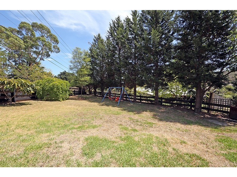 76 Churchill Park Drive, Lysterfield South VIC 3156