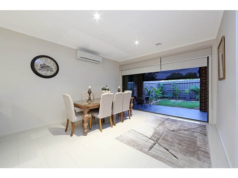 1/18 Stamford Crescent, Rowville VIC 3178