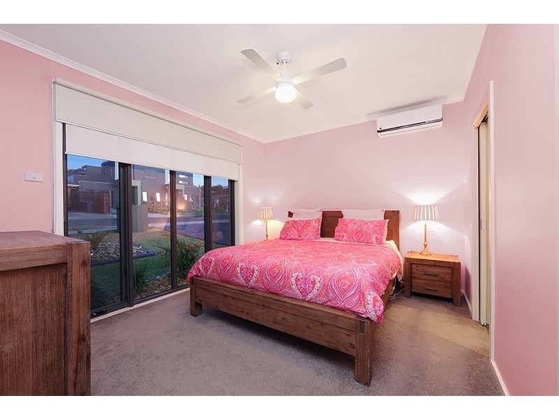 1/18 Stamford Crescent, Rowville VIC 3178