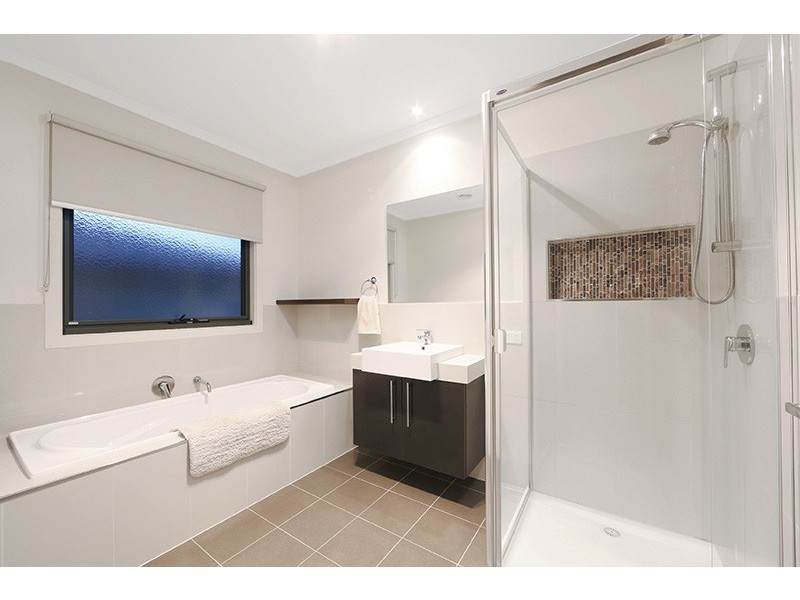 1/18 Stamford Crescent, Rowville VIC 3178