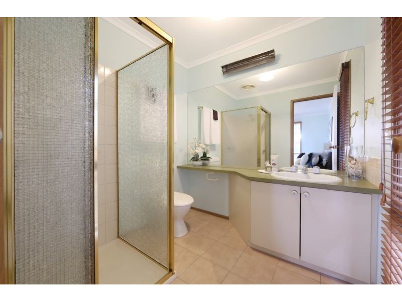 34 Taylors Lane, Rowville VIC 3178