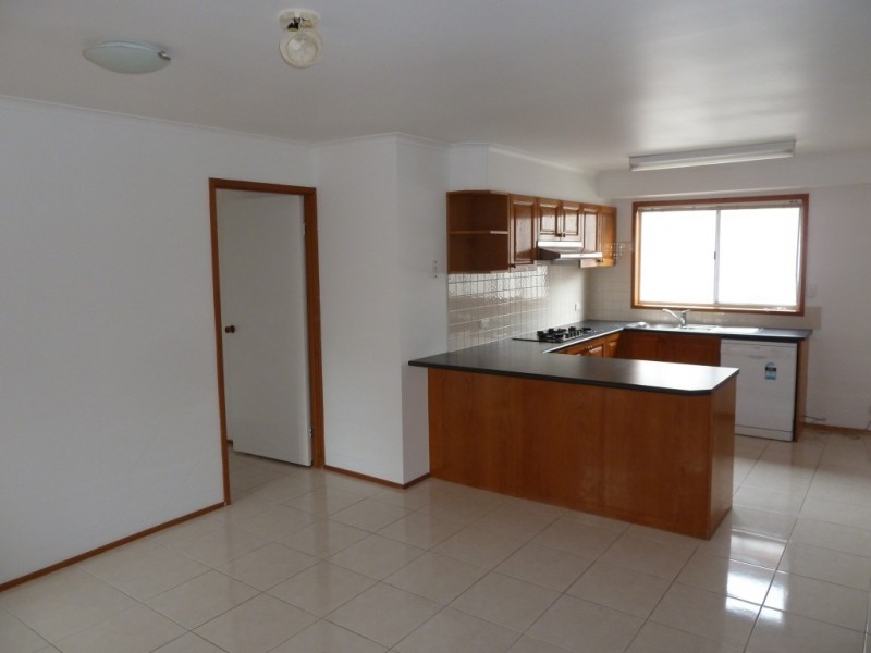 7 Weeks Close, Rowville VIC 3178