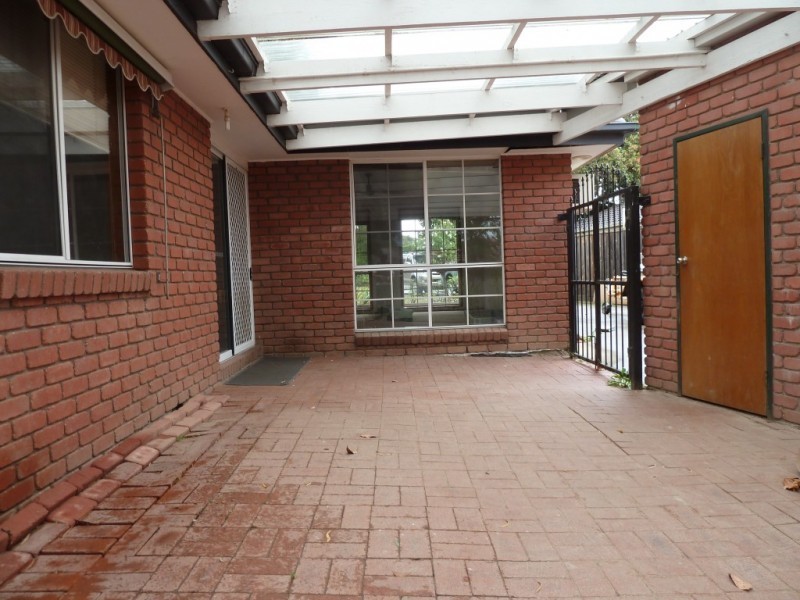 7 Weeks Close, Rowville VIC 3178