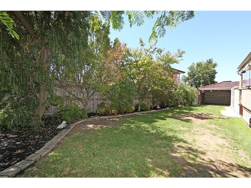 23 Cornelius Drive, Wantirna South VIC 3152