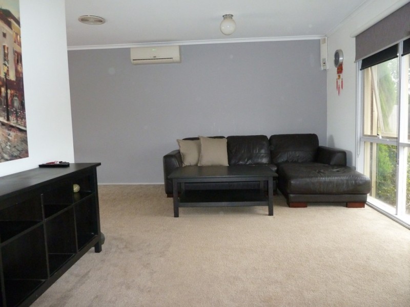 242 Dandelion Drive, Rowville VIC 3178