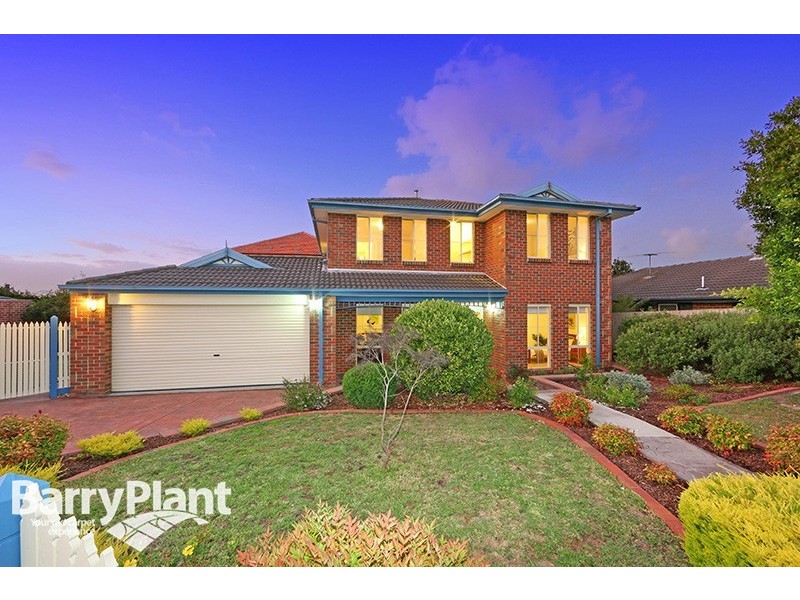 13 Kimberley Drive, Ferntree Gully VIC 3156