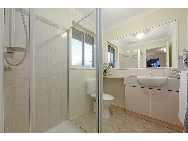 13 Kimberley Drive, Ferntree Gully VIC 3156