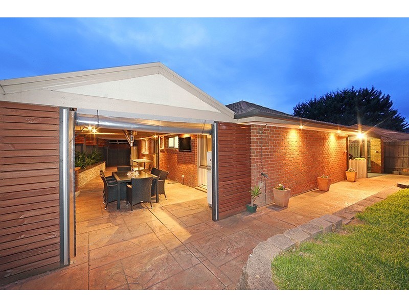 3 Cambridge Close, Lysterfield VIC 3156