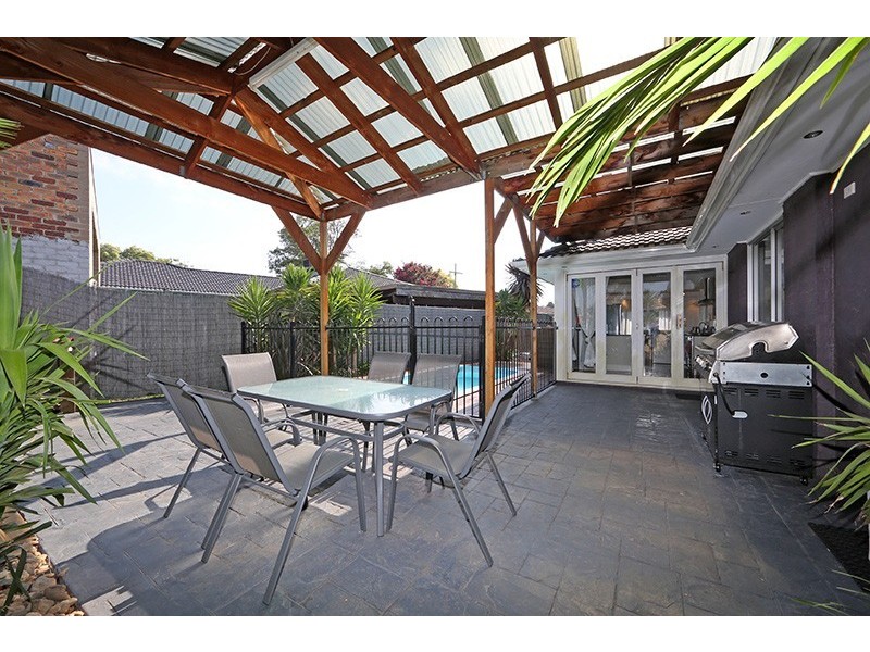 49 Frudal Crescent, Knoxfield VIC 3180