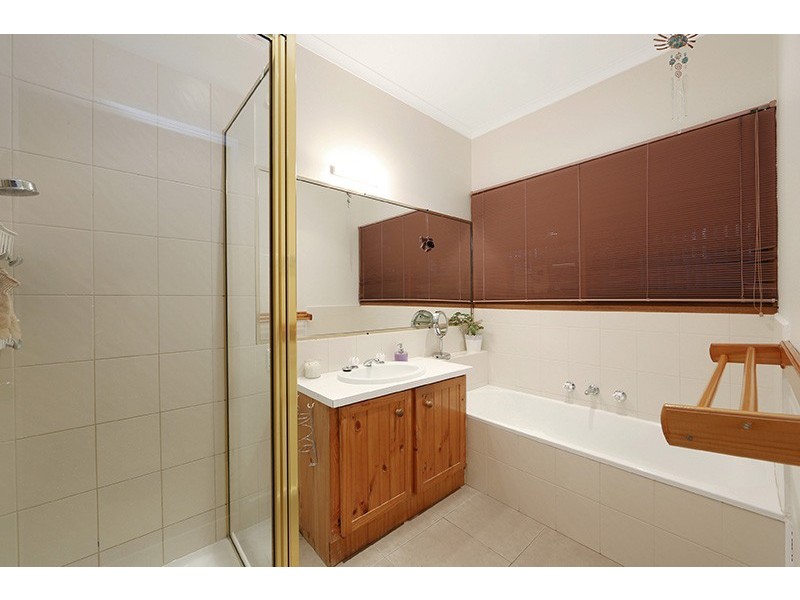 4 Lakeview Avenue, Rowville VIC 3178