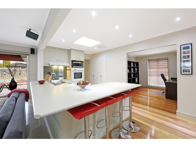 28 Burke Road, Ferntree Gully VIC 3156