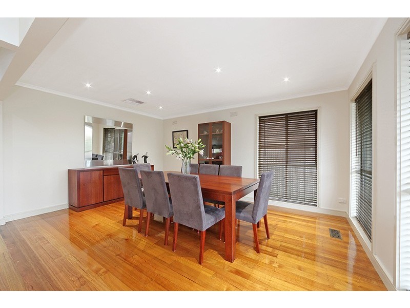 28 Burke Road, Ferntree Gully VIC 3156