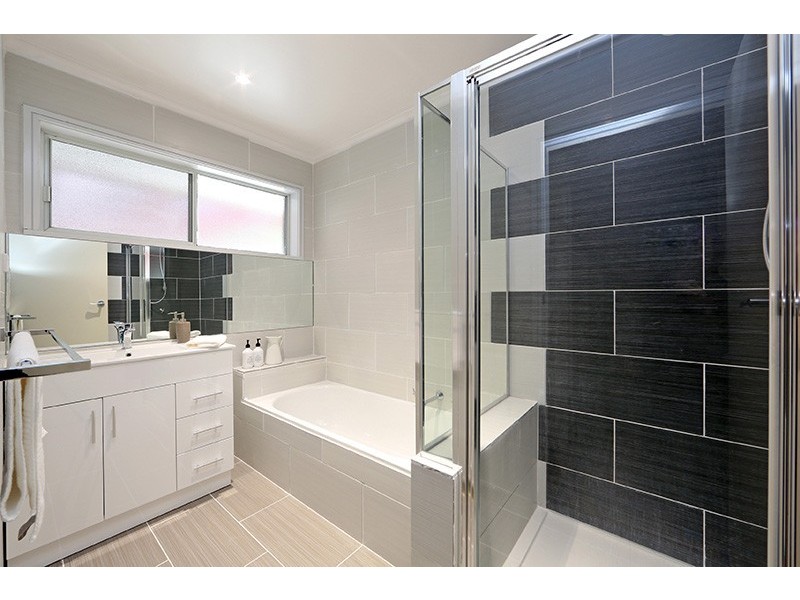 28 Burke Road, Ferntree Gully VIC 3156